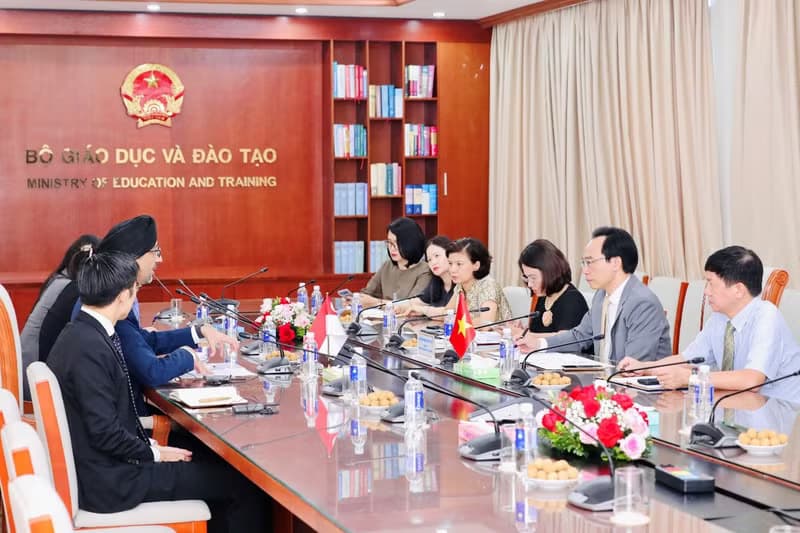 Tăng cường hợp tác giáo dục và đào tạo Việt Nam - Singapore